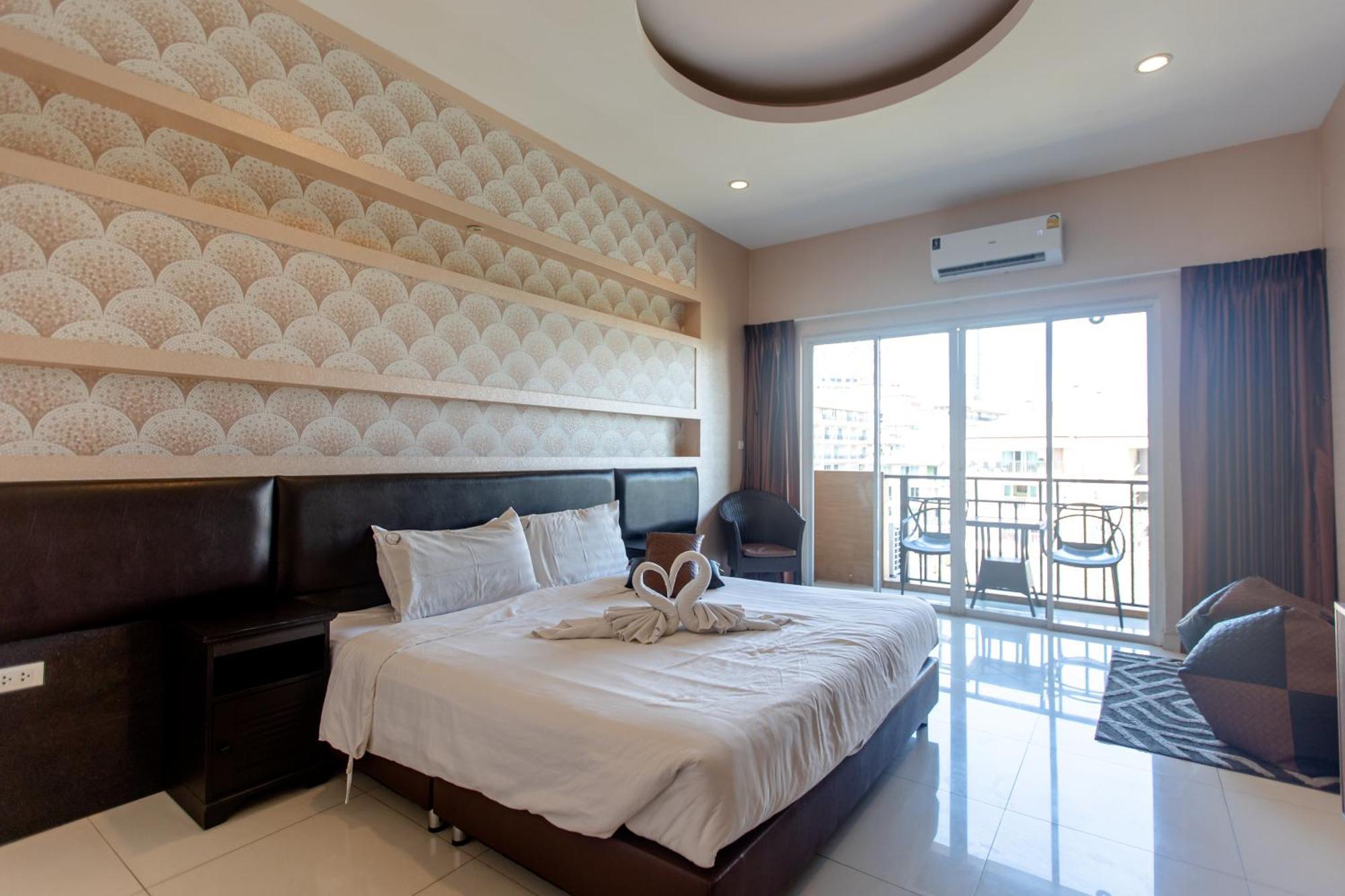 Sun Sky Resort Near Beach Jomtien Exterior foto